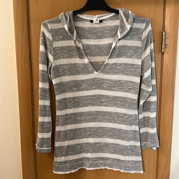 La Blanca Women’s Striped Hooded V Neck Swim Coverup Gray White Size Small - Picture 1 of 9